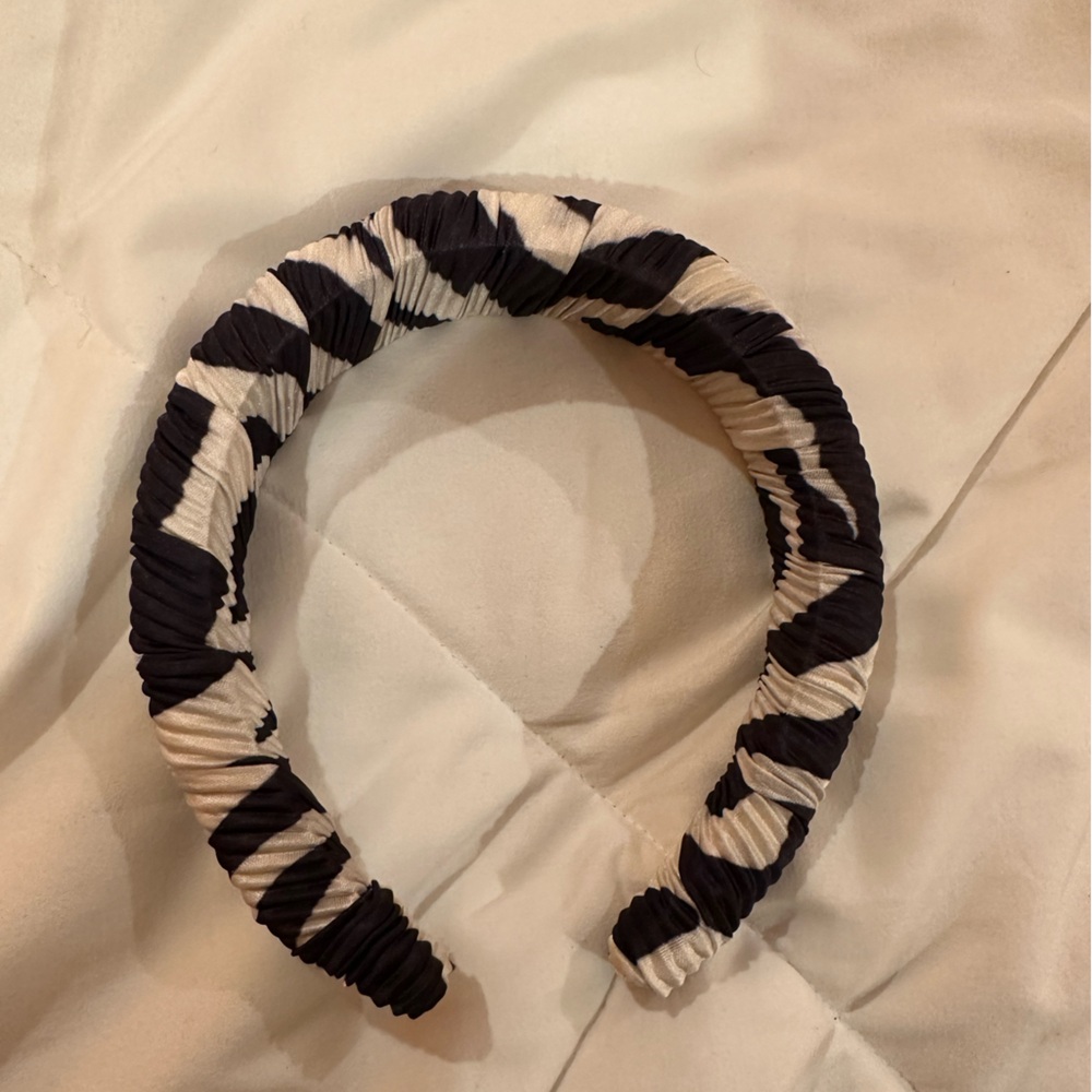 Black and White Headband